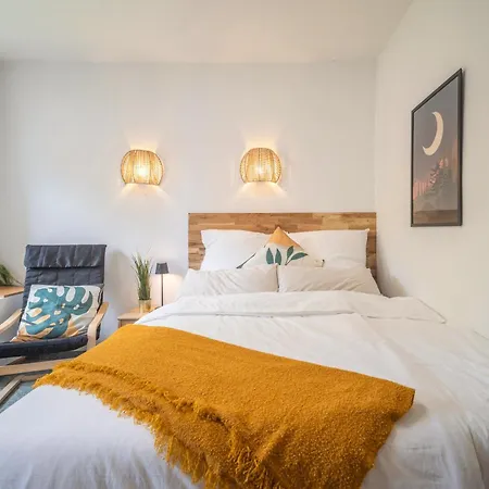 Appartement Ruhiges Mit Gartenblick & Schreibtisch Freiberg